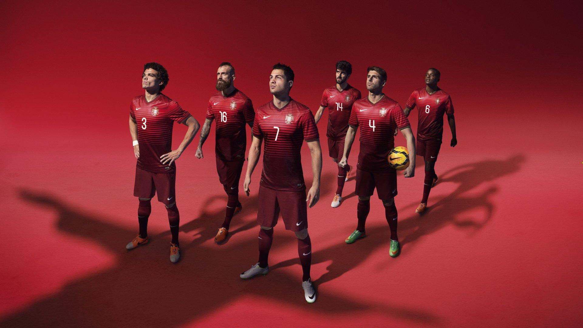 百米飞人巅峰对决 新星闪耀打破纪录